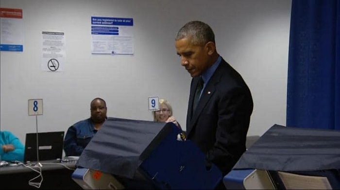 Obama casts early vote for 2016 election during Chicago trip - VIDEO